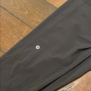 flattering lululemon pants!